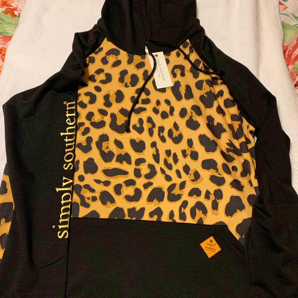 Leopard print and black Simply Southern pull over. New with tags. Size XXL.